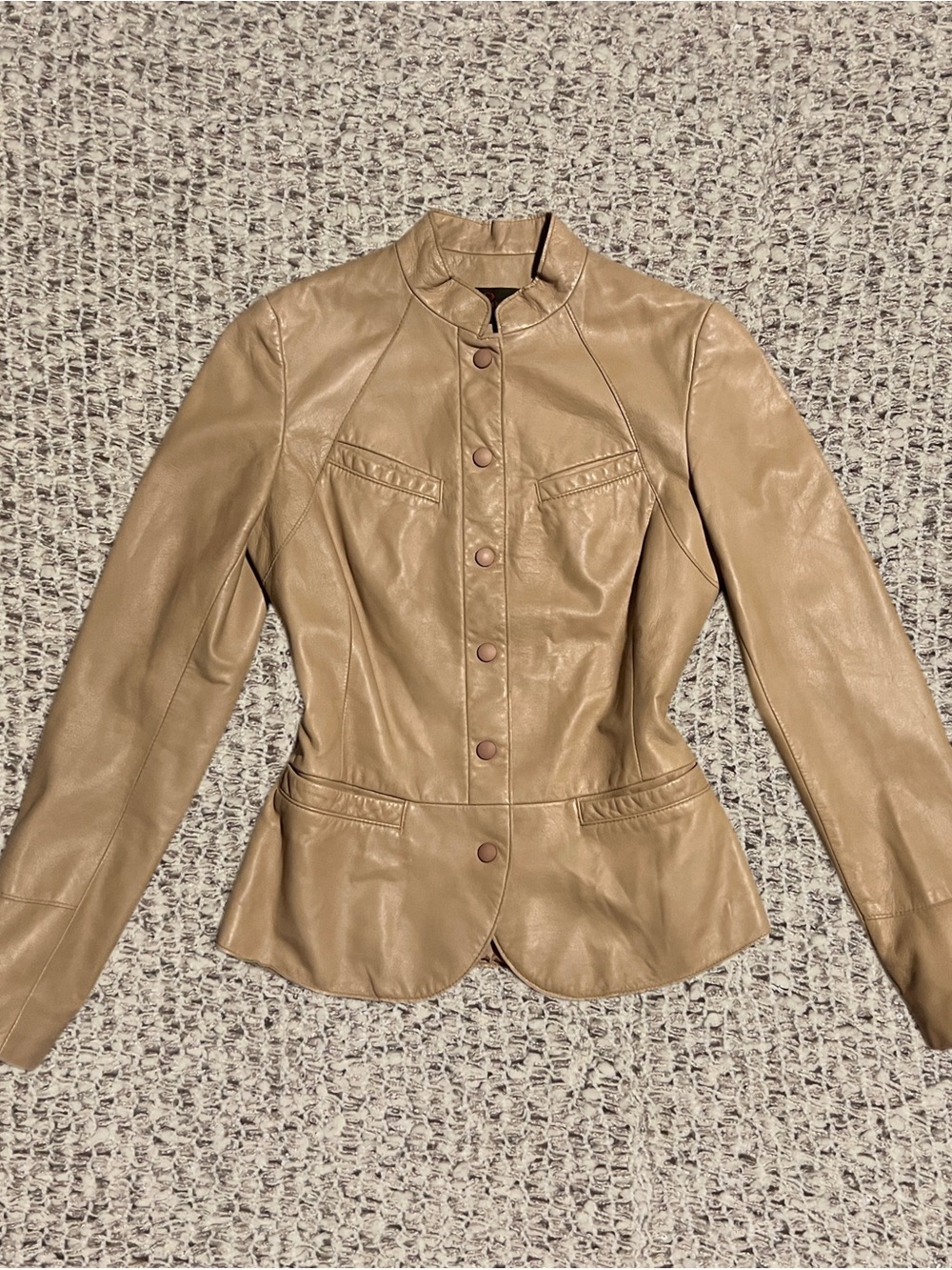 Danier Women's Light Brown Fitted Leather Jacket